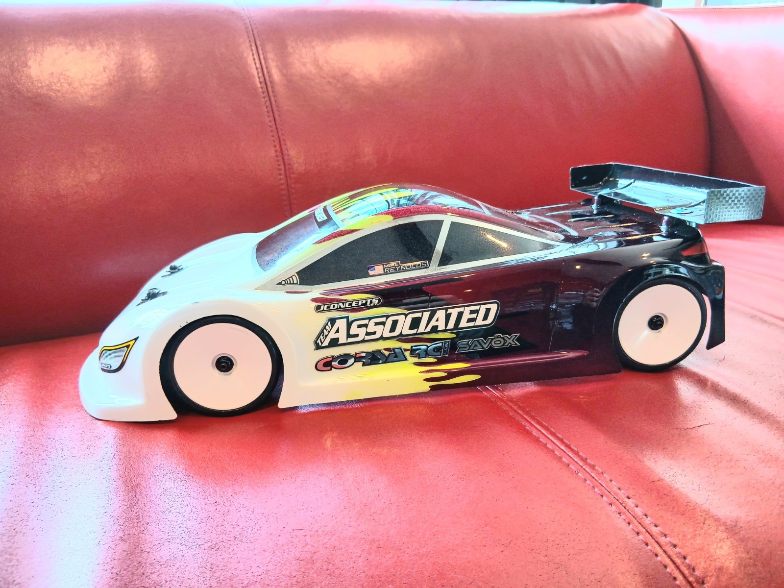 Team Associated TC8 Factory Team Loaded Touring Car Reedy 610R 17.5 Exalt Gold Team Associated TC8 Factory Team Loaded Touring Car Reedy 610R 17.5 Exalt Gold