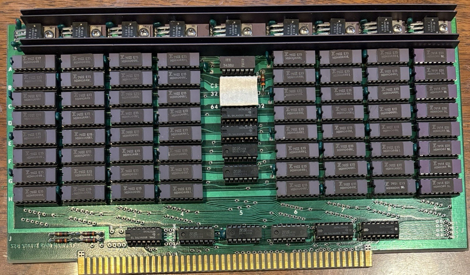 Vintage Late 70s S-100 32K Static RAM Memory Board w/ 64 Ceramic ICs