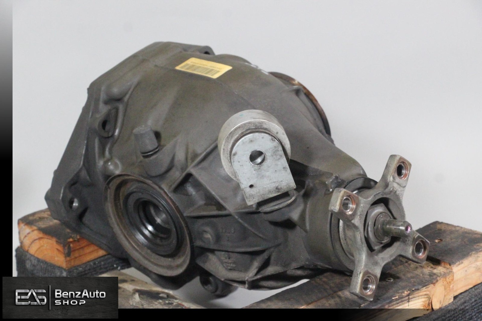 08-14 Mercedes W204 C63 AMG RWD Rear Differential Axle 2043508414 OEM 08-14 Mercedes W204 C63 AMG RWD Rear Differential Axle 2043508414 OEM