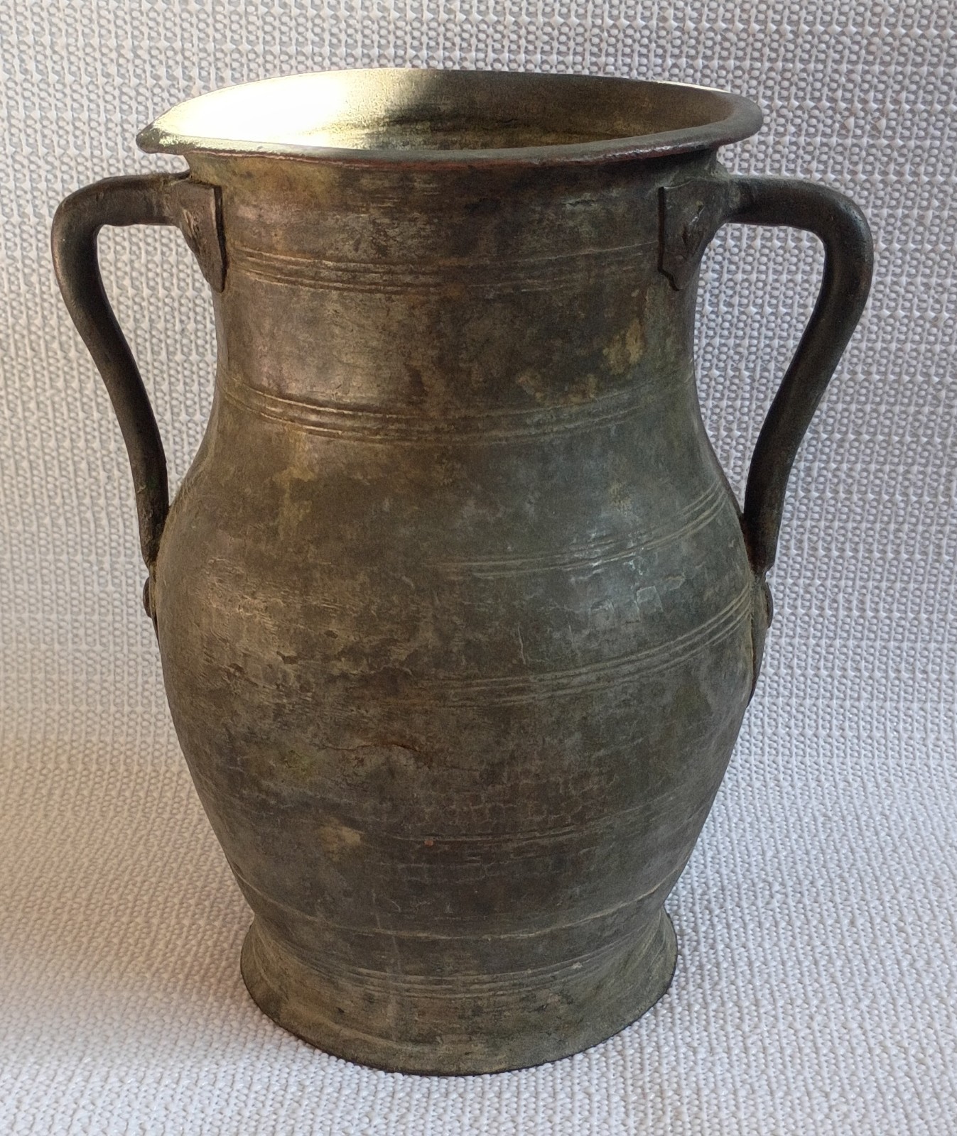 19TH CENTURY ISLAMIC METAL VESSEL 7\ 19TH CENTURY ISLAMIC METAL VESSEL 7\