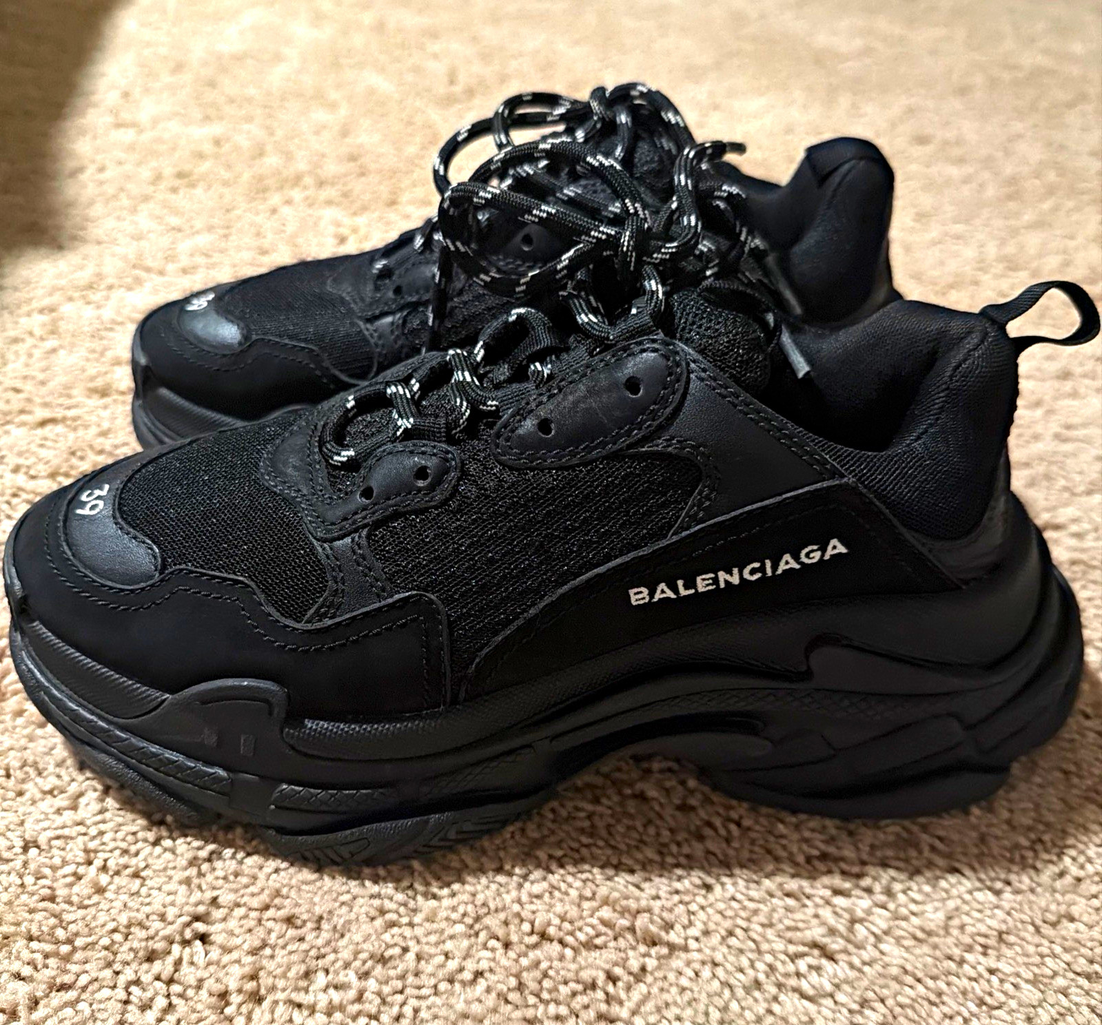 Unisex Balenciaga Triple S Sneaker Triple Black M:6-7 W:8.5-9 Unisex Balenciaga Triple S Sneaker Triple Black M:6-7 W:8.5-9