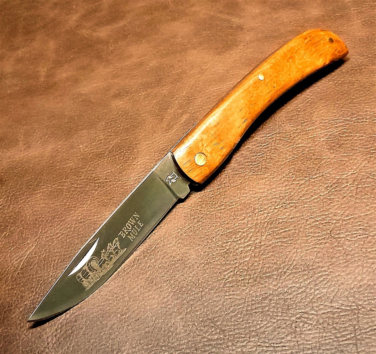 Kissing Crane Collectors Traditional Brown Mule Pocket Knife