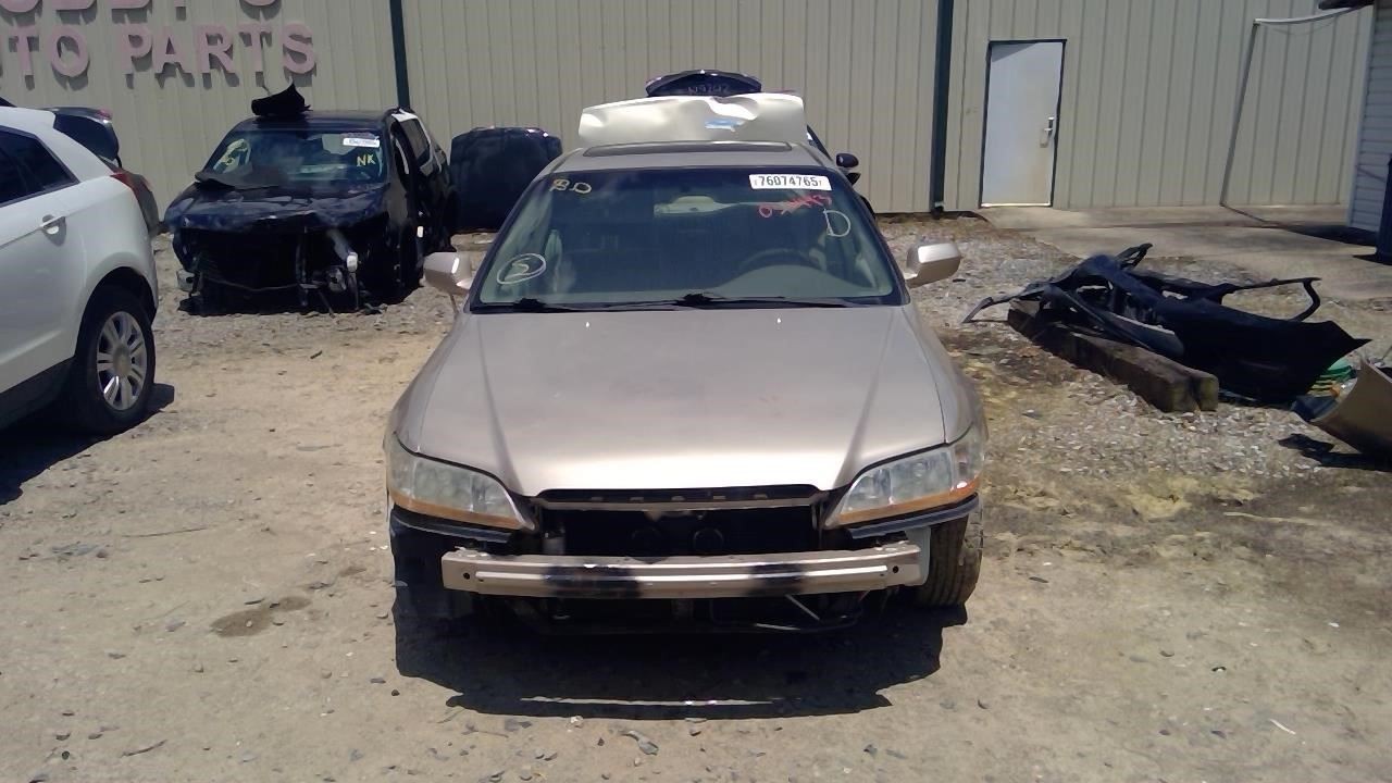 Driver Left Front Door Glass Sedan Fits 98-02 ACCORD 737795