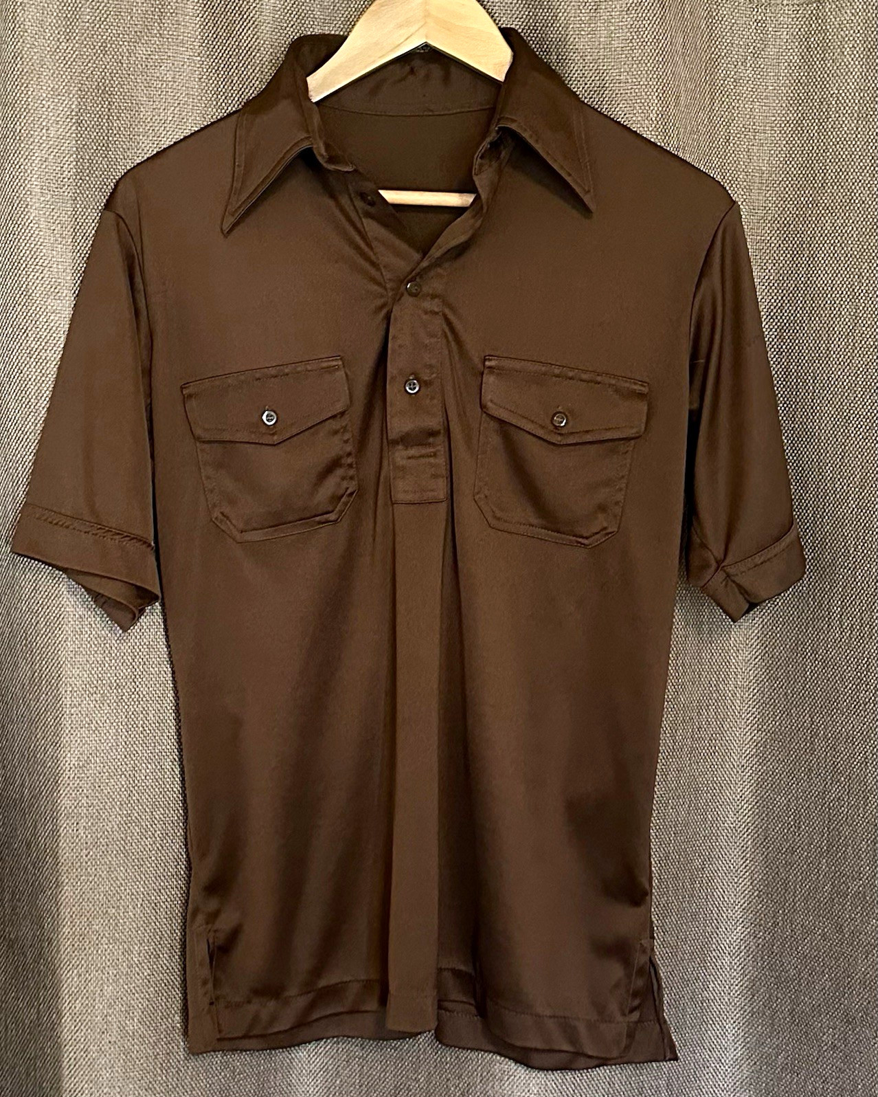 Vtg 70s Men’s Chocolate Brown Polyester Knit Polo Shirt Dagger Collar Safari M