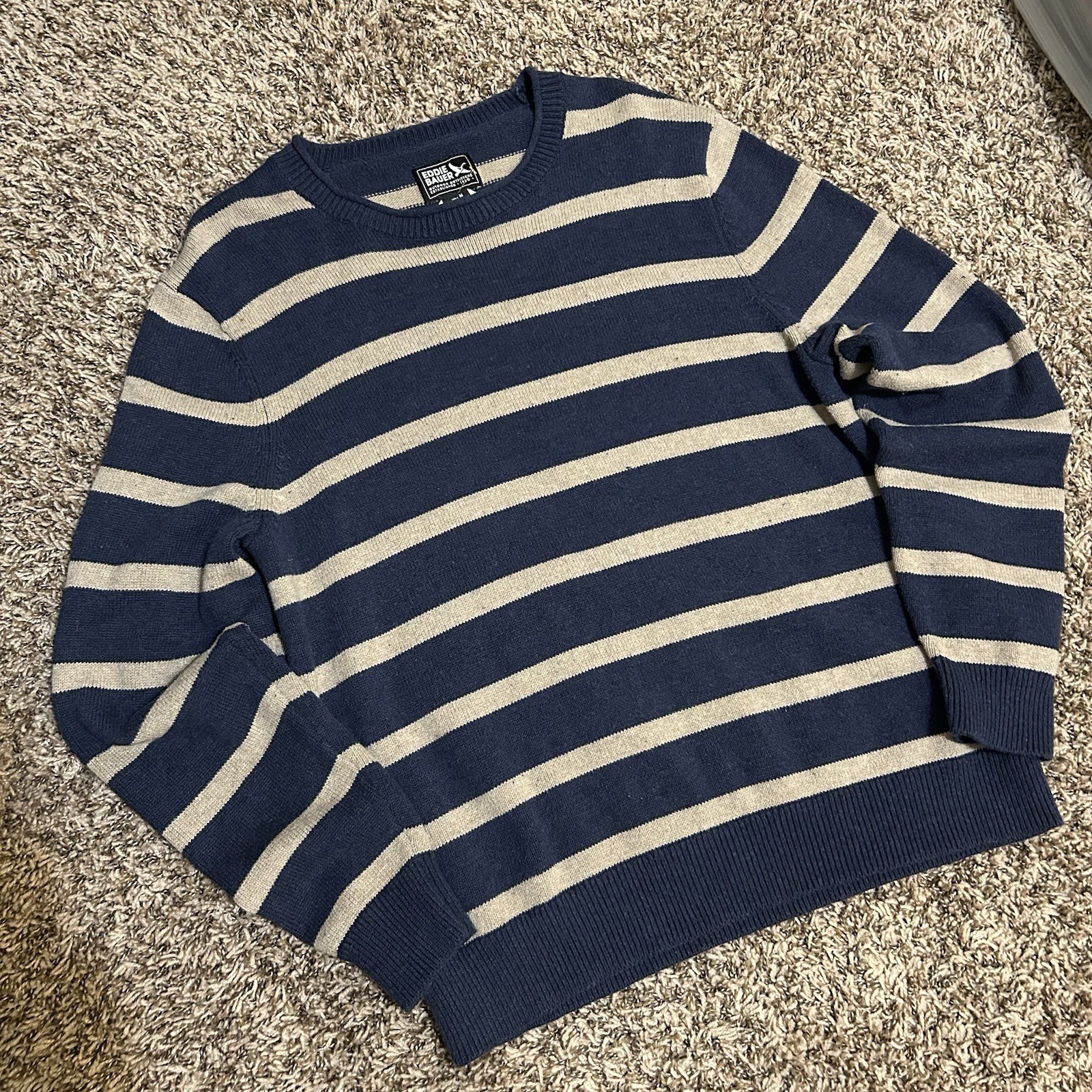 Vintage Early 90s Eddie Bauer NavyCream Stripe Crewneck Knitted Sweater size M Vintage Early 90s Eddie Bauer NavyCream Stripe Crewneck Knitted Sweater size M