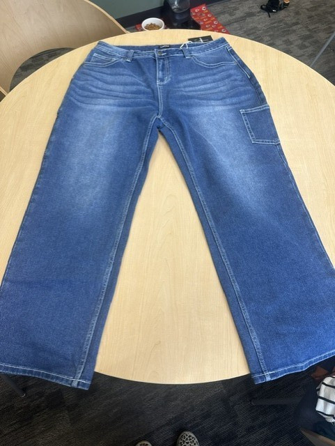 Flamingals 4x Painters Jeans NWT Flamingals 4x Painters Jeans NWT