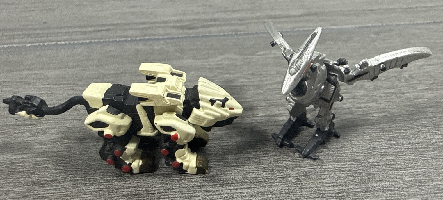 Zoids Micro Figures Hasbro Toys Lot Mini WHITE LIGER ZERO & STORM SWORDER Zoids Micro Figures Hasbro Toys Lot Mini WHITE LIGER ZERO & STORM SWORDER