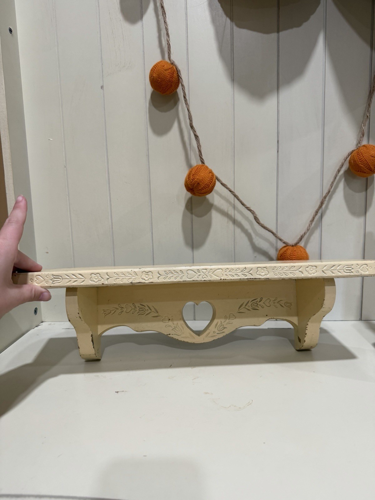 Vintage 1984 Burwood Faux Wood Resin Plastic Country Hearts Floral Design Shelf Vintage 1984 Burwood Faux Wood Resin Plastic Country Hearts Floral Design Shelf