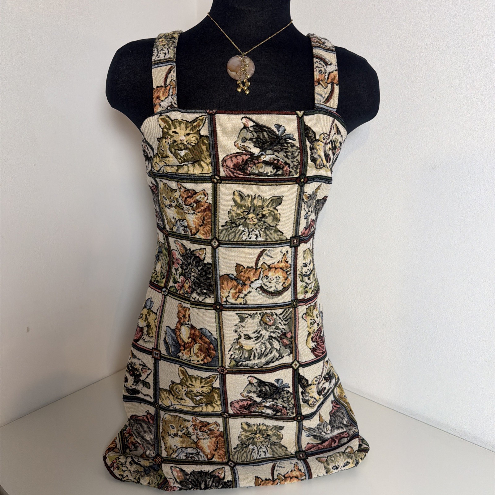 Cider Tapestry Cat Portraits Patchwork Dress Women’s M/L Kitchy Cottage Cider Tapestry Cat Portraits Patchwork Dress Women’s M/L Kitchy Cottage