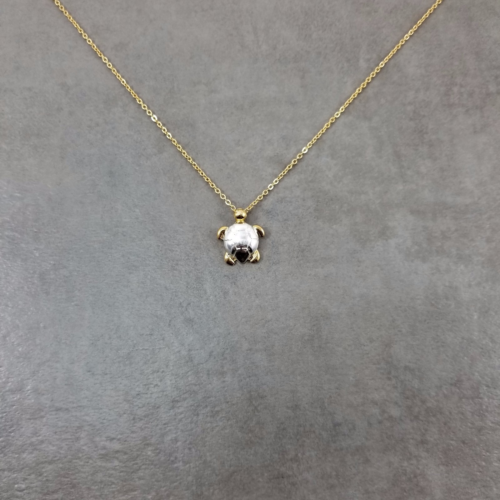 Turtle GOLD Chain Necklace - Ocean Trendy Handmade Fashion Trendy Modern Sea Turtle GOLD Chain Necklace - Ocean Trendy Handmade Fashion Trendy Modern Sea