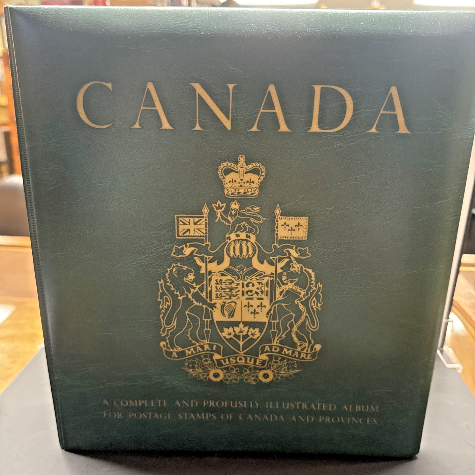 Vintage Minkus Canada Stamp Album Binder 2” Green [EMPTY]
