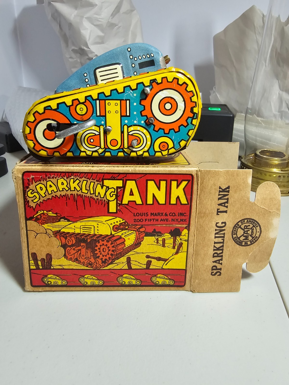MARX 1950's SPARKLING TANK TIN MIB WINDUP TOY ORANGE BLUE COLOR WITH BOX working MARX 1950's SPARKLING TANK TIN MIB WINDUP TOY ORANGE BLUE COLOR WITH BOX working