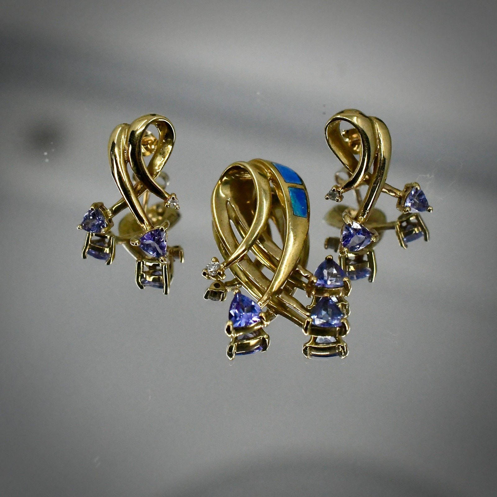 Vintage STS 10K Yellow Gold Tanzanite Opal Diamond Pendant Earrings Suite Set