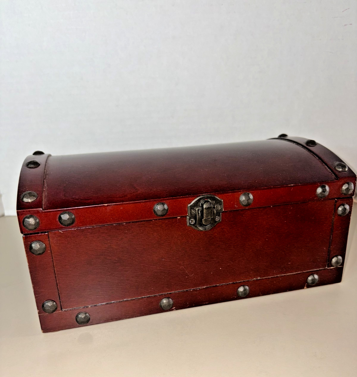 Vintage Wooden Trunk Jewelry Box Dome Top Treasure Chest Keepsake Mirror Cherry Vintage Wooden Trunk Jewelry Box Dome Top Treasure Chest Keepsake Mirror Cherry