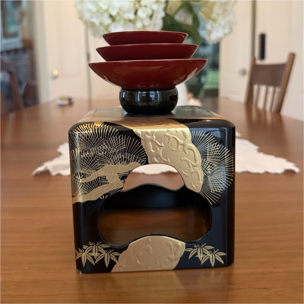 Japanese Wooden Sake Cup Sakazuki 3pc Stand Set Vintage Lacquer Taisho Era Japanese Wooden Sake Cup Sakazuki 3pc Stand Set Vintage Lacquer Taisho Era