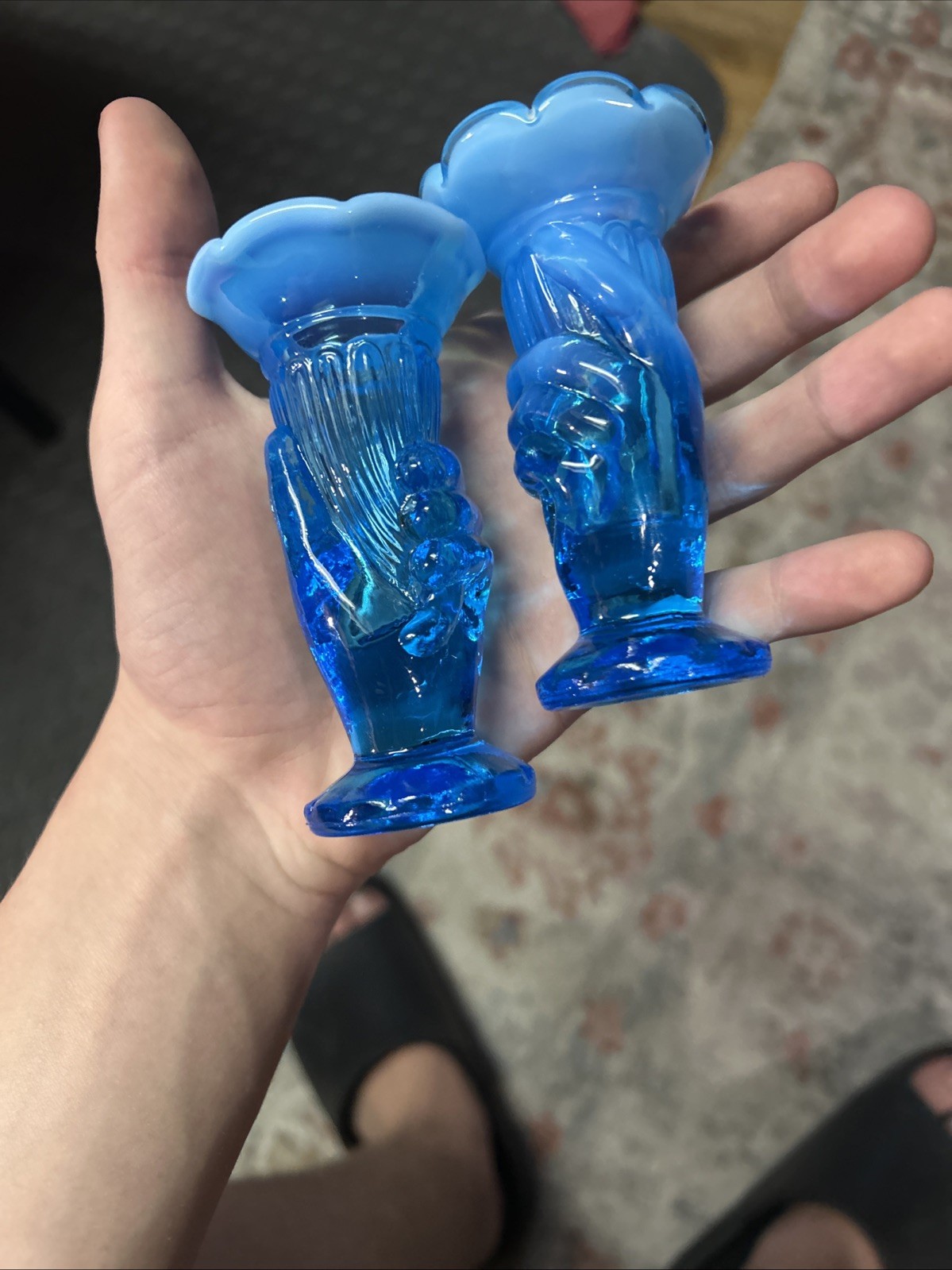VINTAGE FENTON GLASS BLUE OPALESCENT MINIATURE HAND VASEs VINTAGE FENTON GLASS BLUE OPALESCENT MINIATURE HAND VASEs