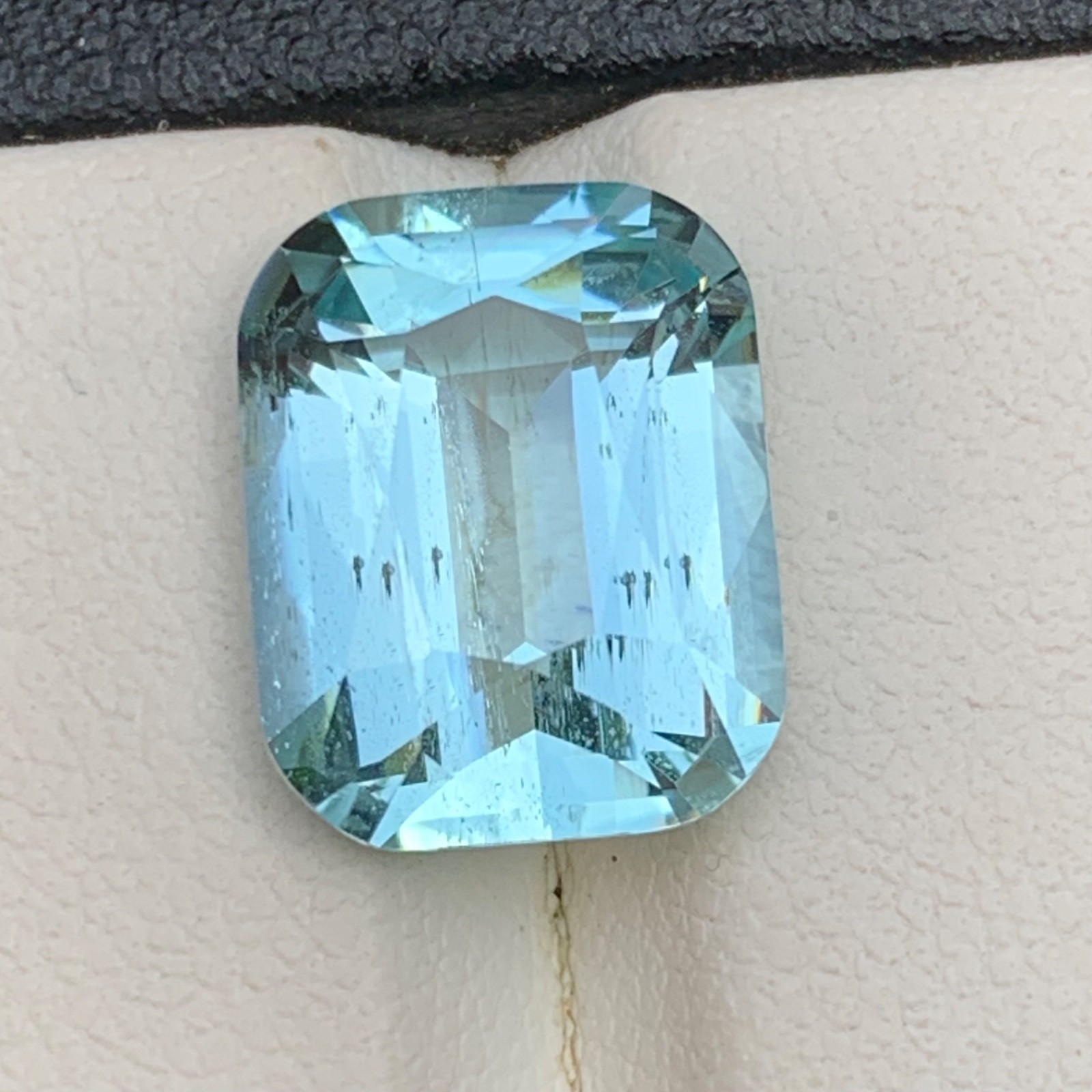 Light Blue Natural Aquamarine 7.57 Carat Cushion Cut Loose Gemstone for Ring