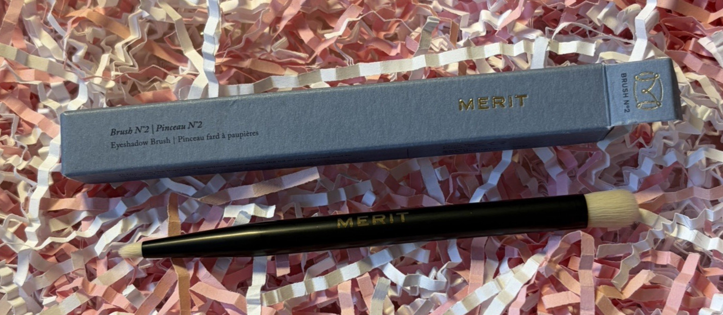 Merit Beauty Brush No. 2 Double Sided Eyeshadow Brush, Buildable, Soft, NIB Merit Beauty Brush No. 2 Double Sided Eyeshadow Brush, Buildable, Soft, NIB