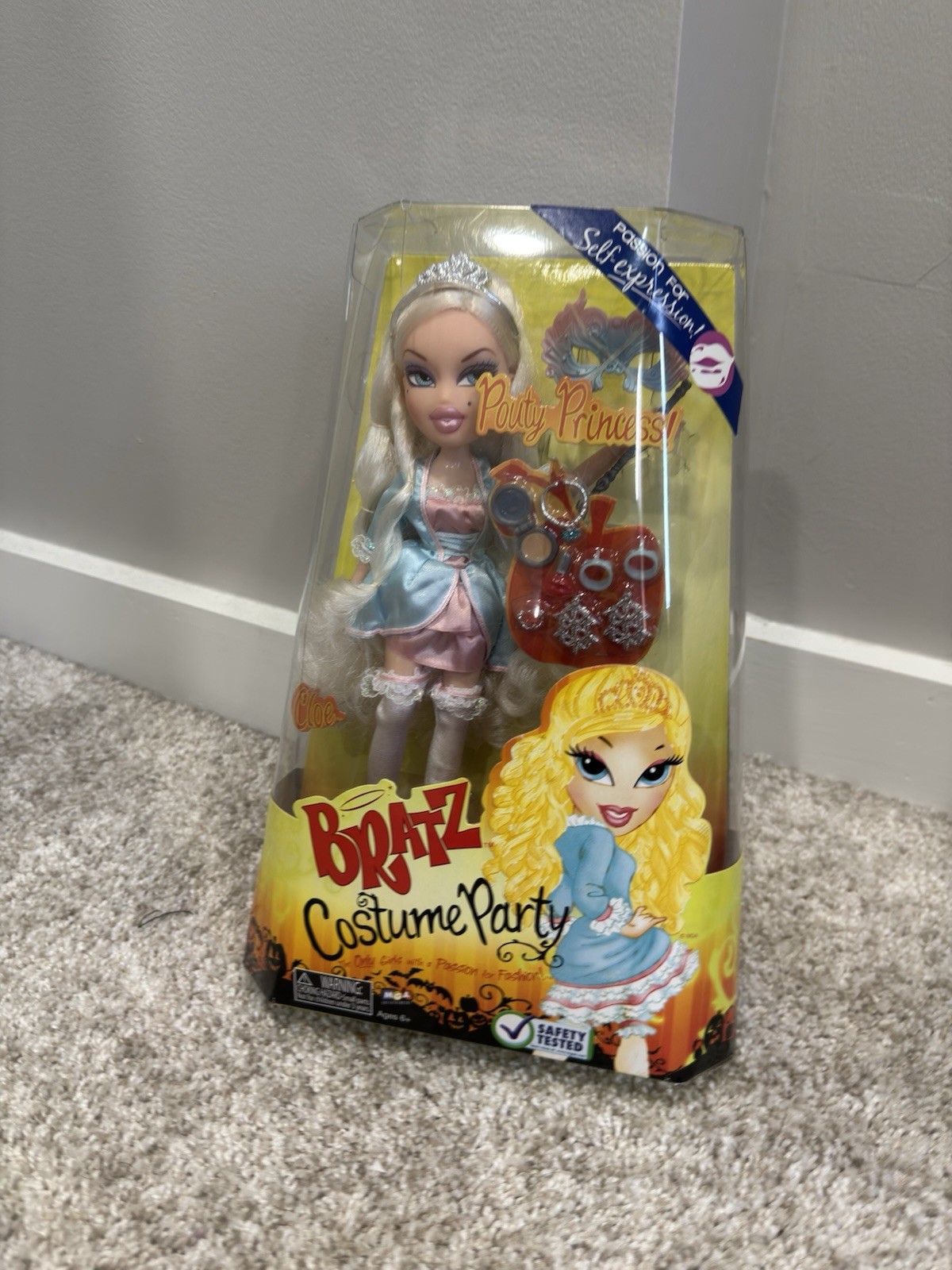 RARE HTF 2008 Bratz Costume Party Cloe Doll Pouty Princess NIB Sealed MGA V2