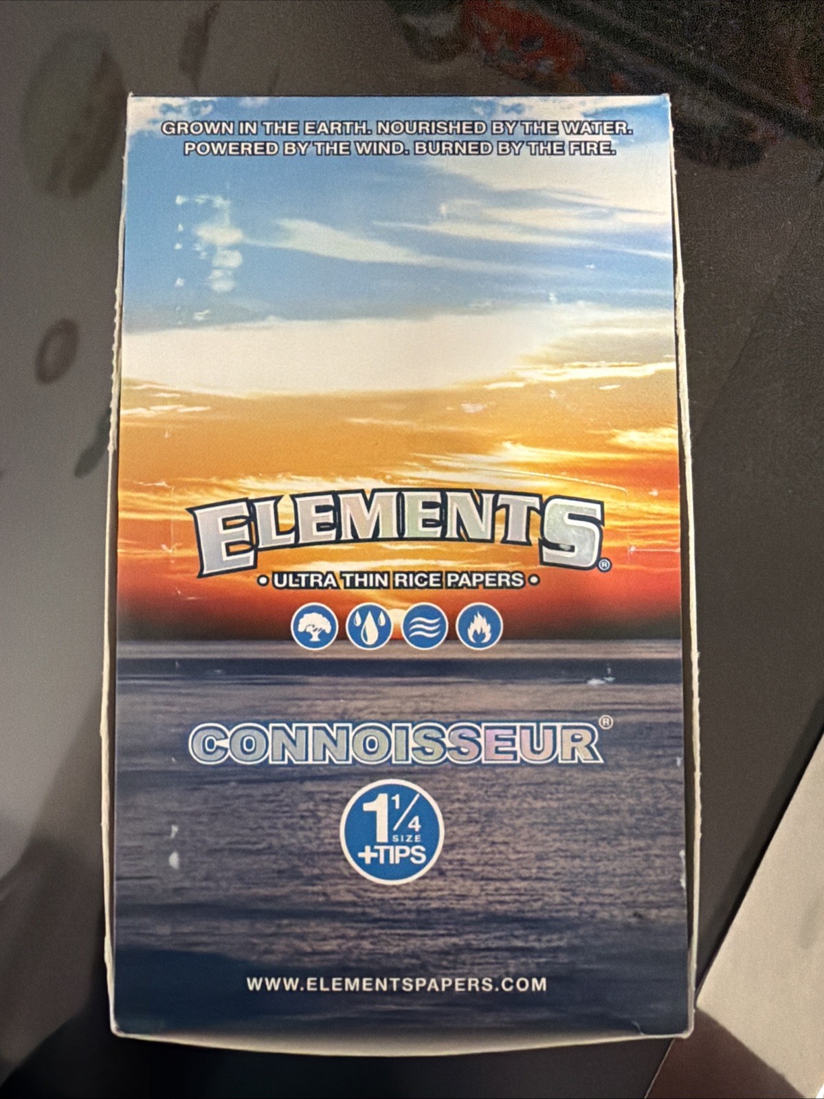 FULL BOX/ 24PK of ELEMENTS CONNOISSEUR 1 1/4 Size W/TIPS RICE ROLLING PAPERS FULL BOX/ 24PK of ELEMENTS CONNOISSEUR 1 1/4 Size W/TIPS RICE ROLLING PAPERS