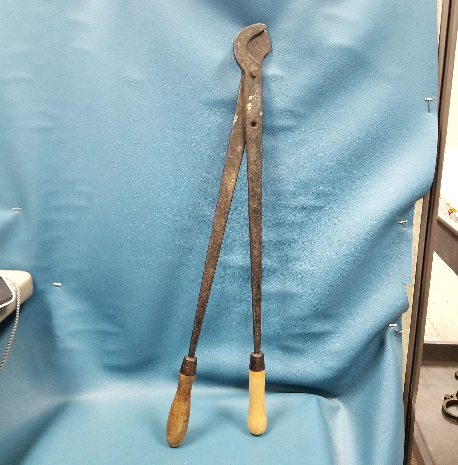 VTG ANTQ Hand Forged Wrought Iron Pruning Lopper w Wood Handles Tiffany Conklin