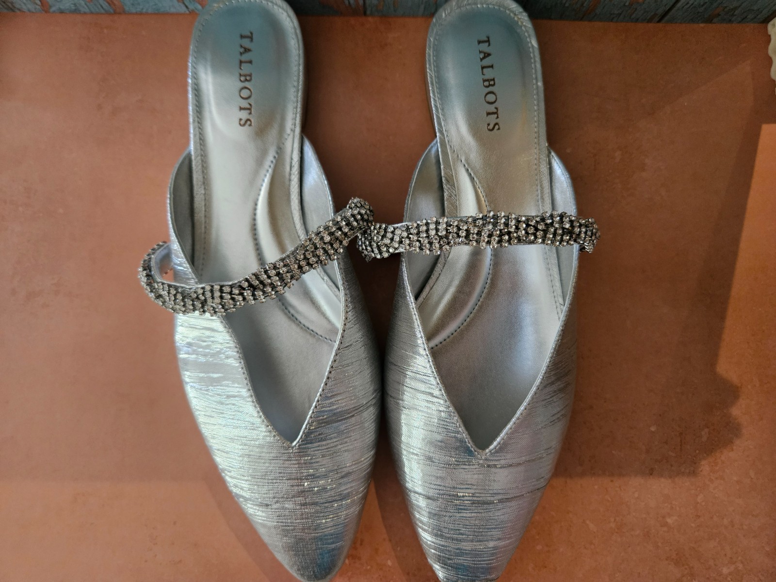 Talbots Edison Embellished Silver Crinkle Lame Mules 8.5 New in box Talbots Edison Embellished Silver Crinkle Lame Mules 8.5 New in box