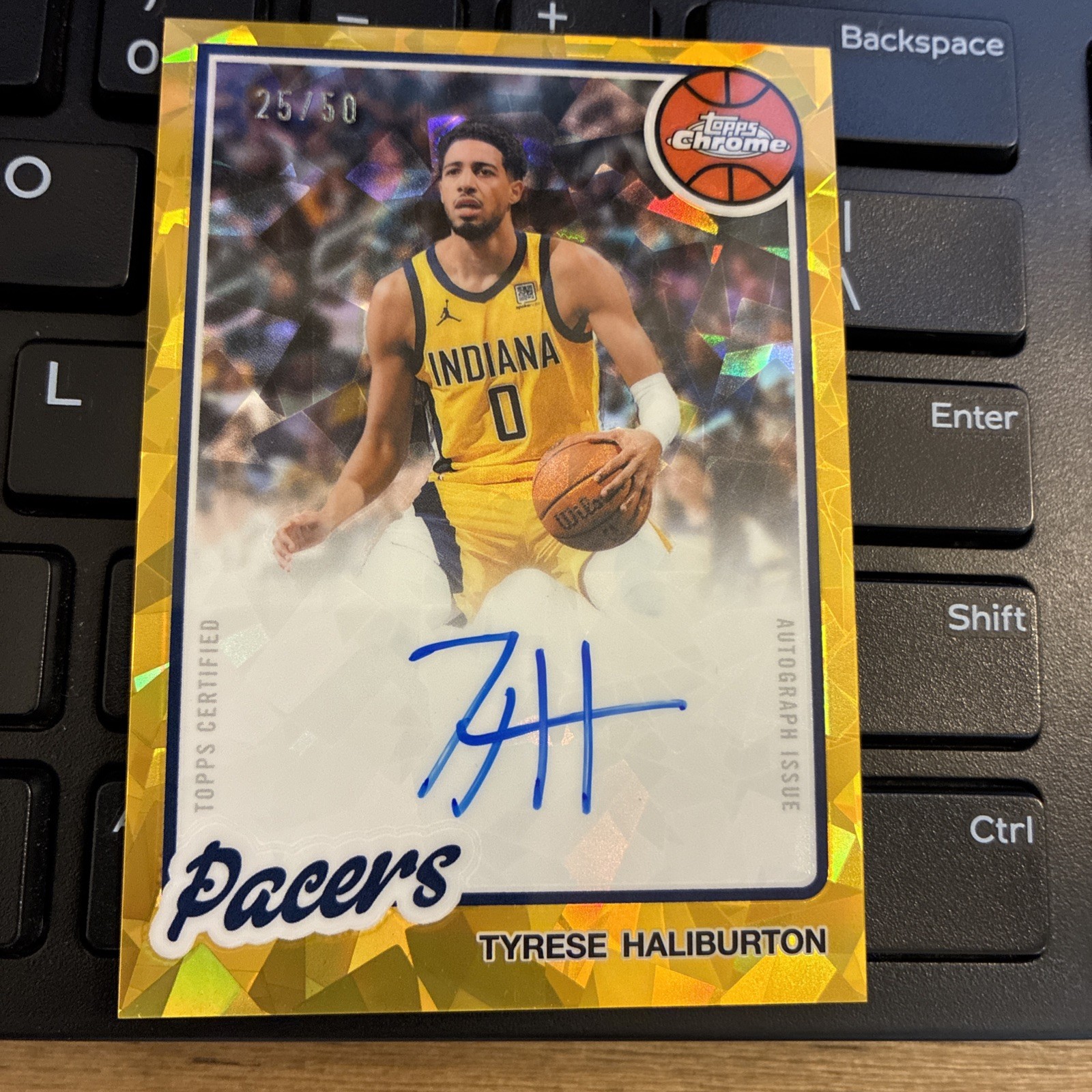 2025-2026 Topps Chrome Basketball Gold Auto 42/50 Tyrese Haliburton Indiana Pace 2025-2026 Topps Chrome Basketball Gold Auto 42/50 Tyrese Haliburton Indiana Pace