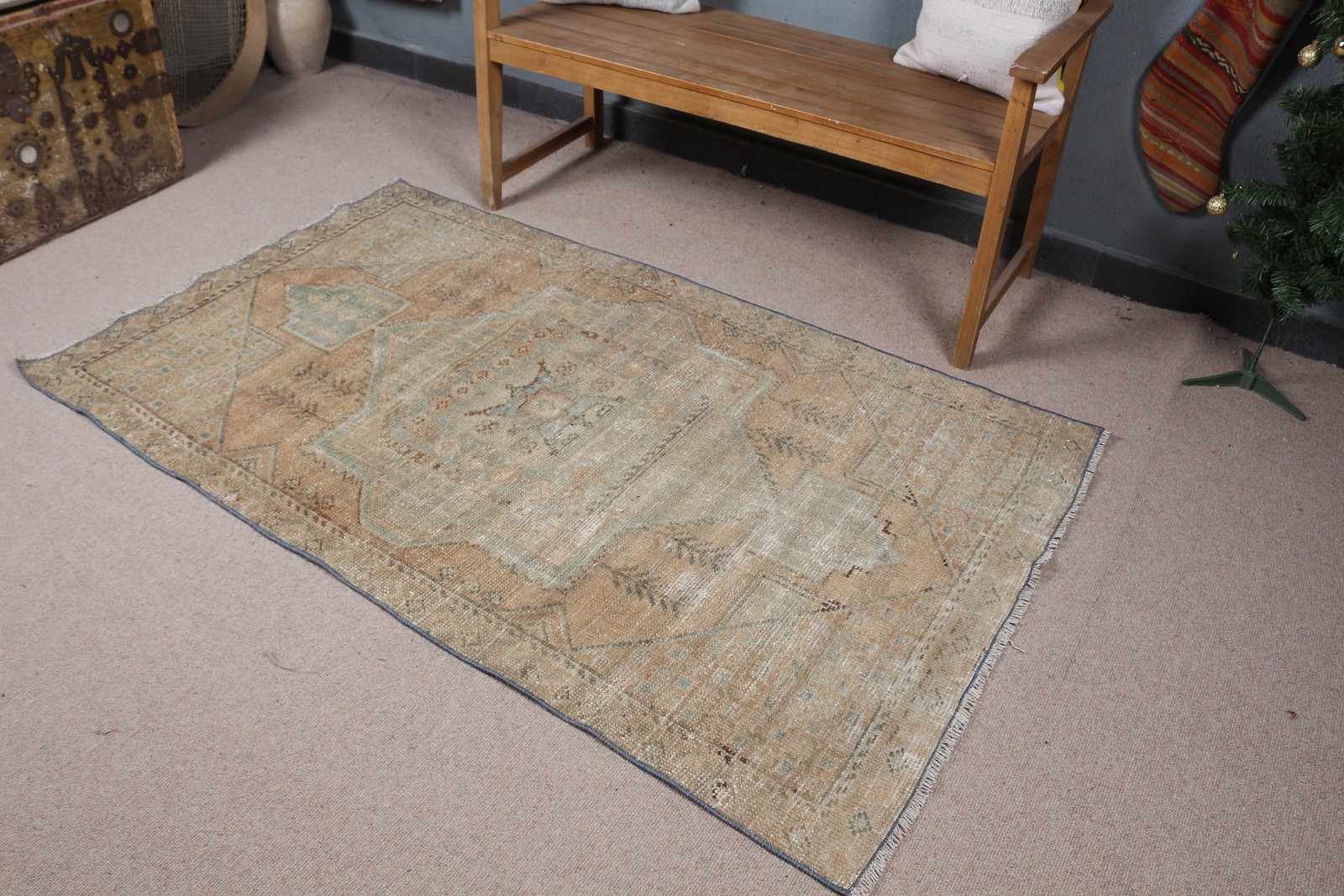 Vintage Turkish Rug 3,7x6 ft, Brown Polka dot Rug Vintage Turkish Rug 3,7x6 ft, Brown Polka dot Rug