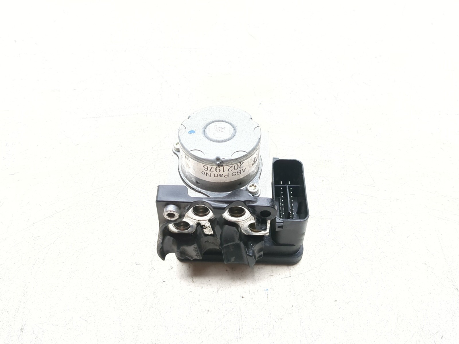17-25 Triumph Street Scrambler 900 ABS Pump Module