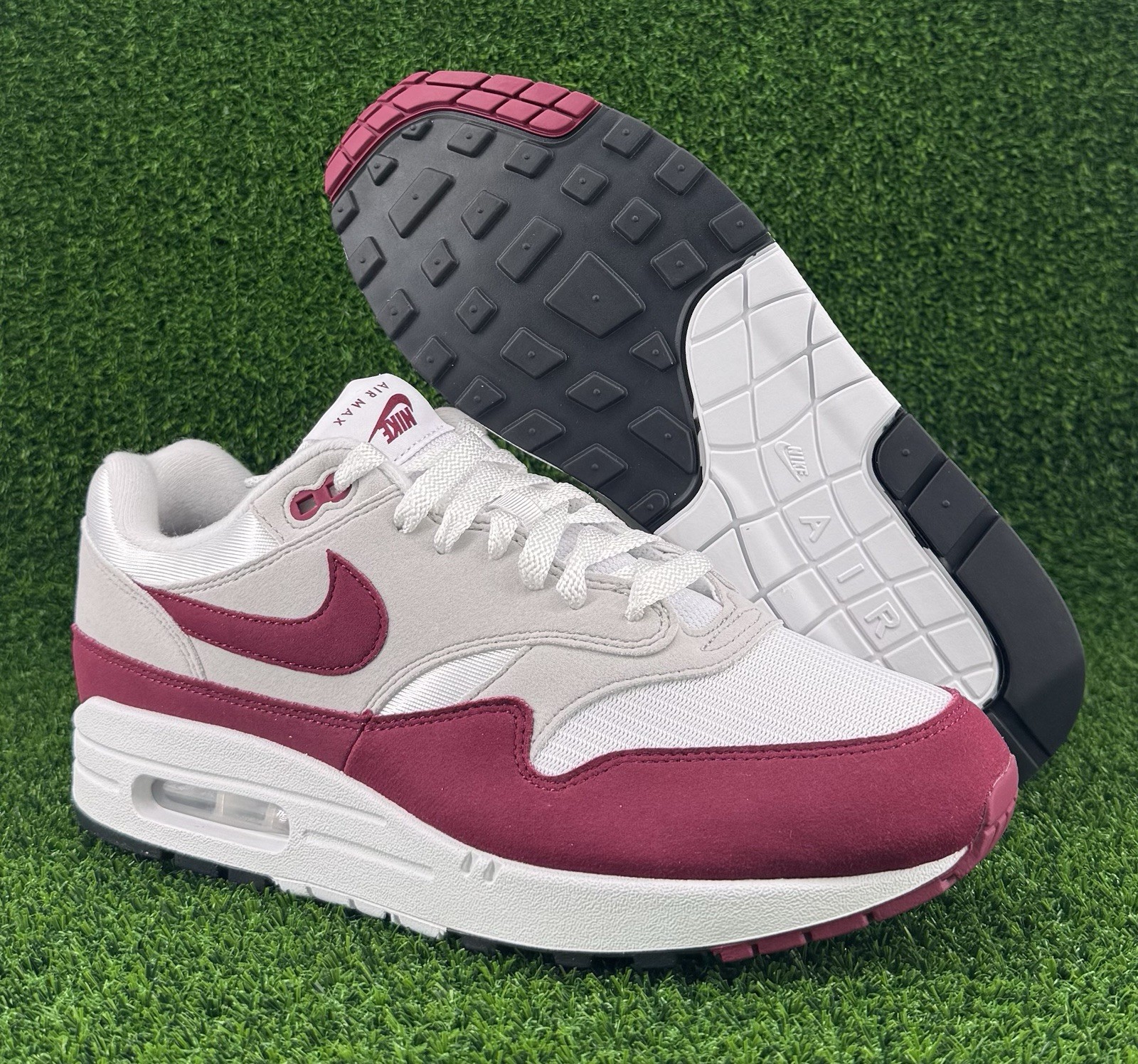 Men\'s Size 11.5 Stranger Things x Nike Air Max 1 Steve Harrington IM3906-100 Men\'s Size 11.5 Stranger Things x Nike Air Max 1 Steve Harrington IM3906-100