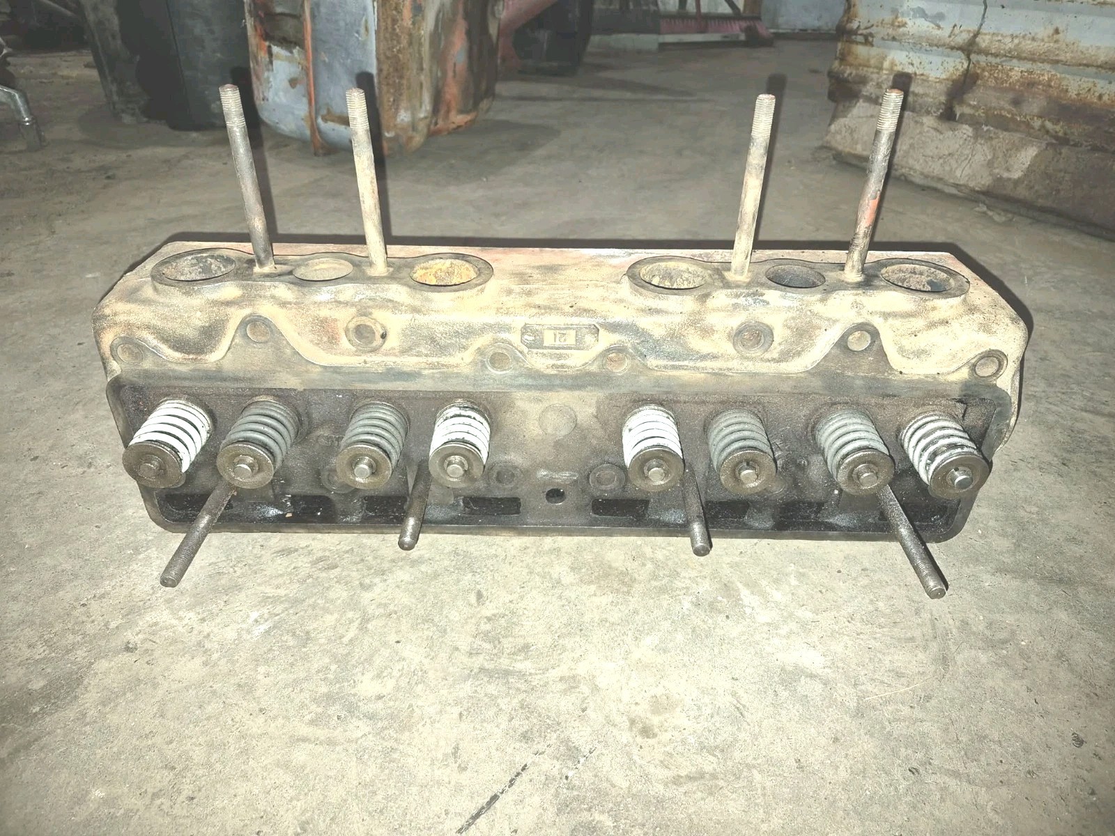Case DC Tractor Original engine motor cylinder head A5505A D SERIES CASE Case DC Tractor Original engine motor cylinder head A5505A D SERIES CASE