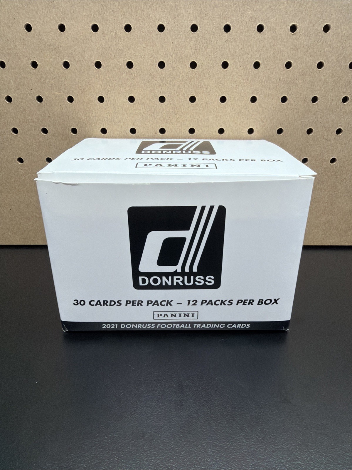 2021 Panini Donruss NFL Football Factory Cello Value Fat Pack Box (12 Packs) 2021 Panini Donruss NFL Football Factory Cello Value Fat Pack Box (12 Packs)