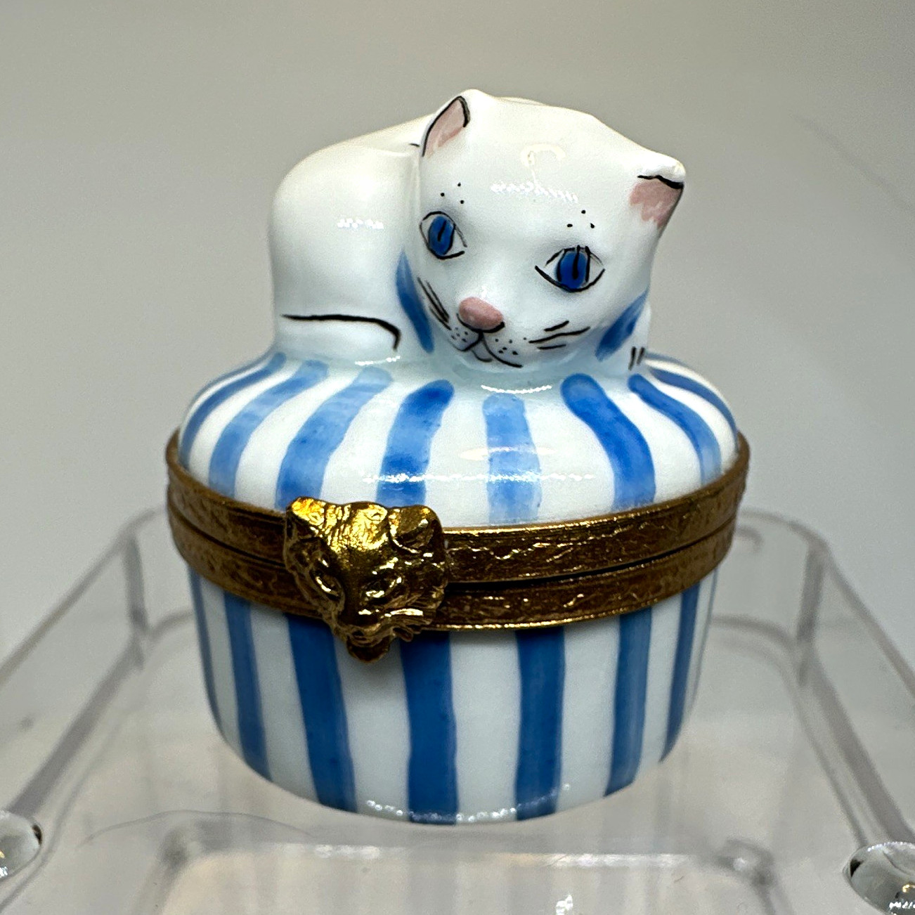 Limoges France Porcelain Cat Trinket Box Blue & White Striped Eximious Limoges France Porcelain Cat Trinket Box Blue & White Striped Eximious