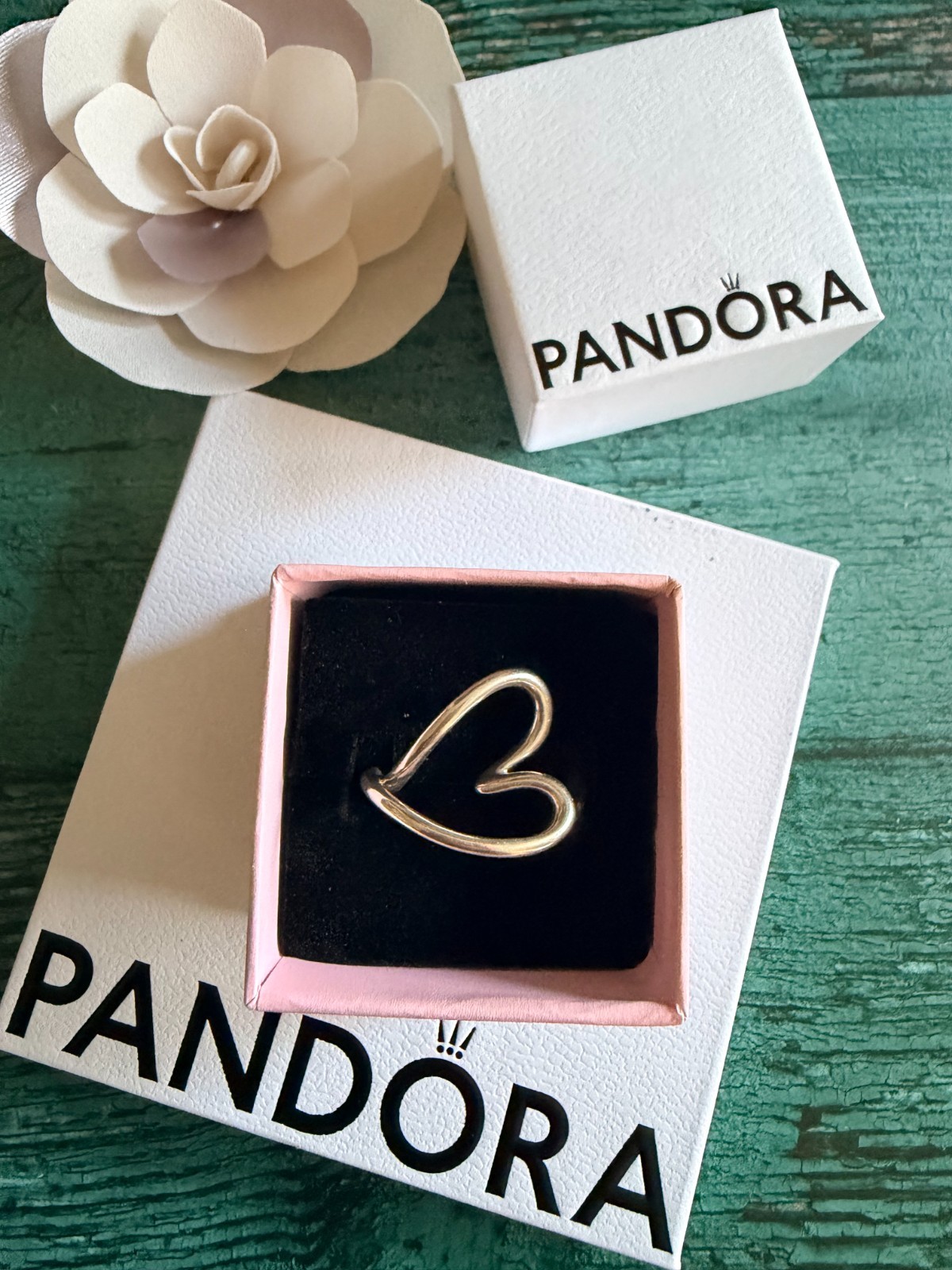 New 100%  Authentic PANDORA Essence 925 Organically Shaped Heart Ring 193288C00