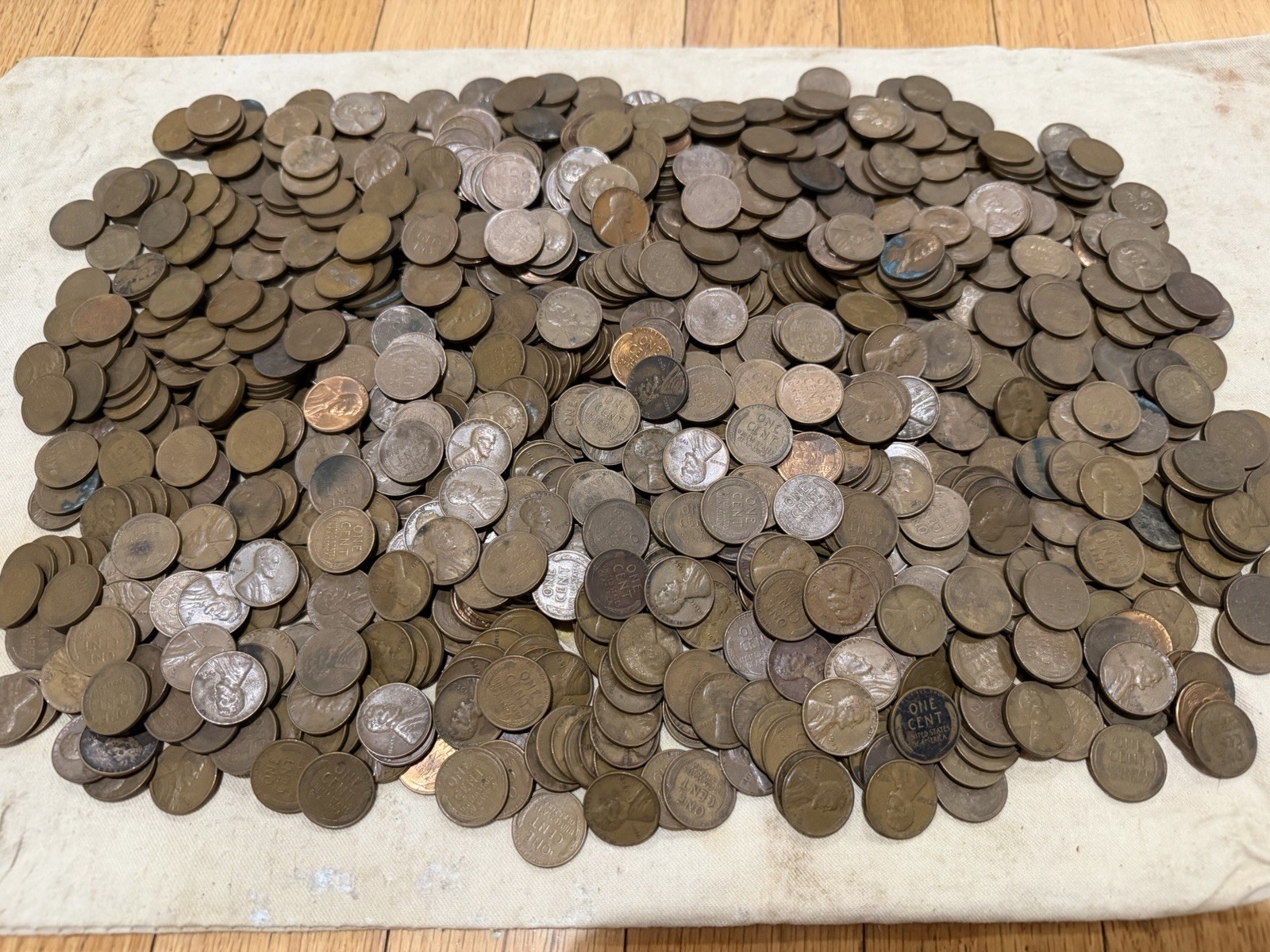 1,000 (~7 lbs) Unsearched Wheat Pennies - FREE 6 Bonus Pennies