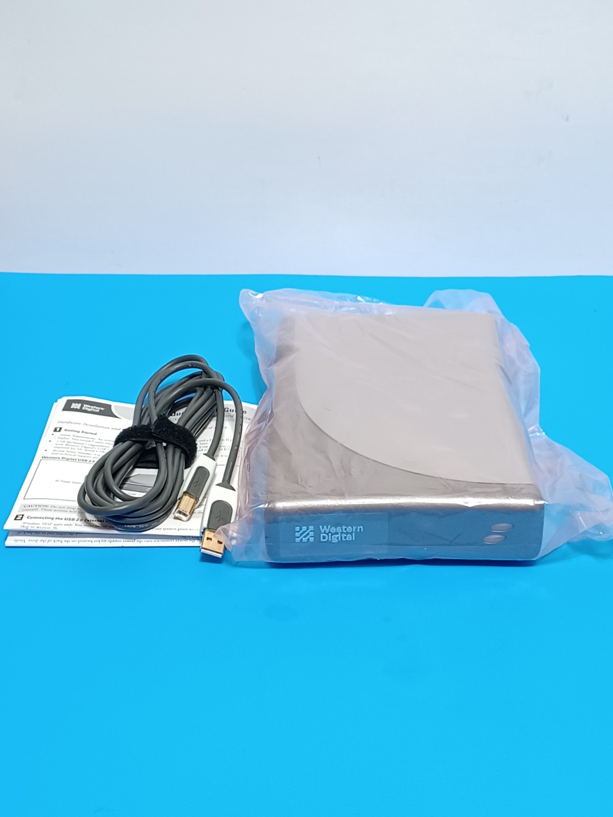 NEW ~ Western Digital WD 80GB WD800B008-RNN Portable USB 2.0 External Hard Drive NEW ~ Western Digital WD 80GB WD800B008-RNN Portable USB 2.0 External Hard Drive