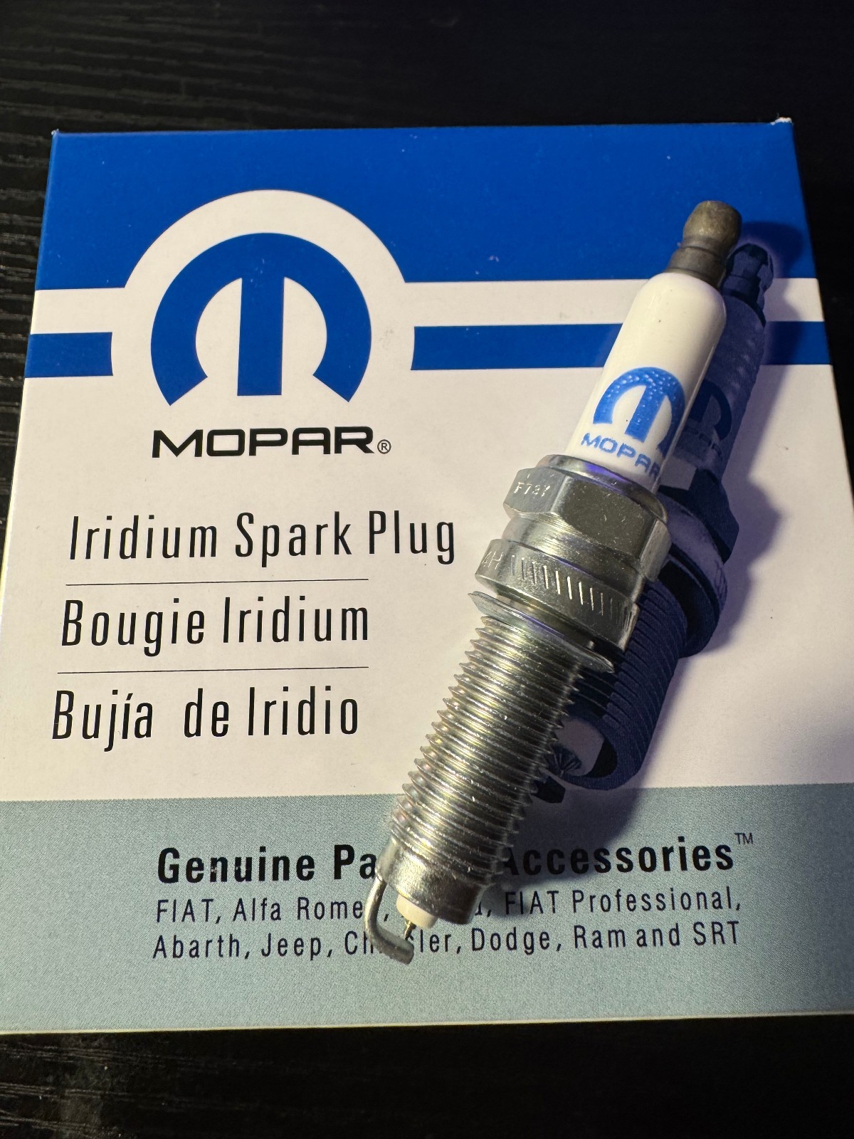SPLZFR5C11 Set 8 Pcs. 2009-2013 Jeep Dodge Ram 5.7 Liter HEMI Spark Plugs OEM SPLZFR5C11 Set 8 Pcs. 2009-2013 Jeep Dodge Ram 5.7 Liter HEMI Spark Plugs OEM