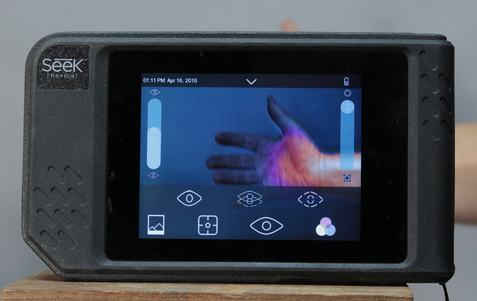 Seek SQ-AAA Thermal Imaging Camera - Seek SQ-AAA Thermal Imaging Camera -