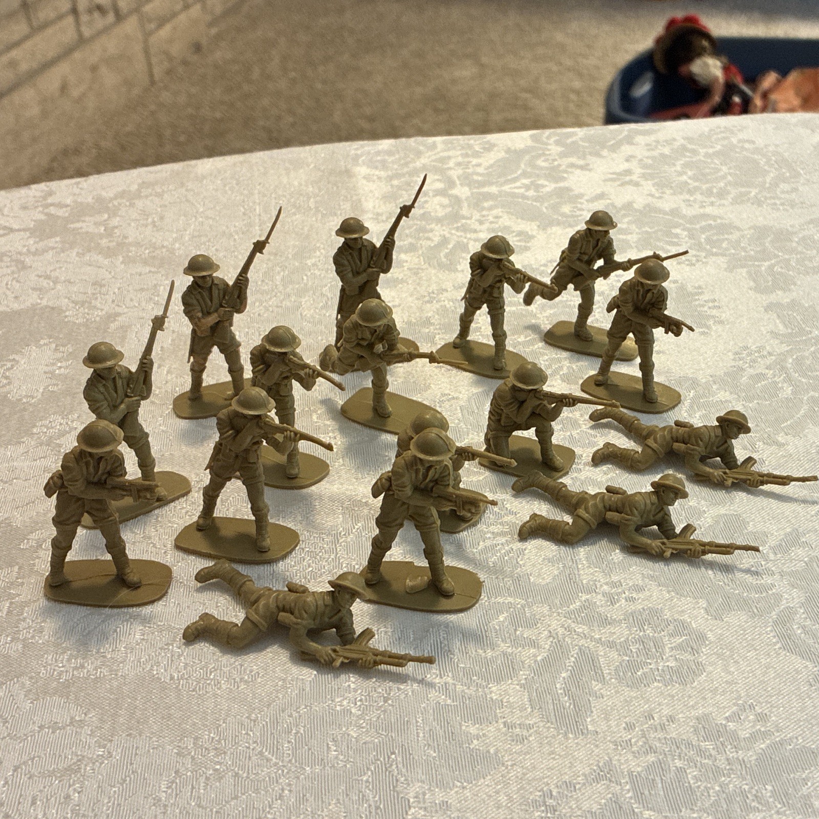 Vintage Airfix 1:32 British 8th Army Desert Rats WWII 54mm Soldiers Lot 15 Vintage Airfix 1:32 British 8th Army Desert Rats WWII 54mm Soldiers Lot 15