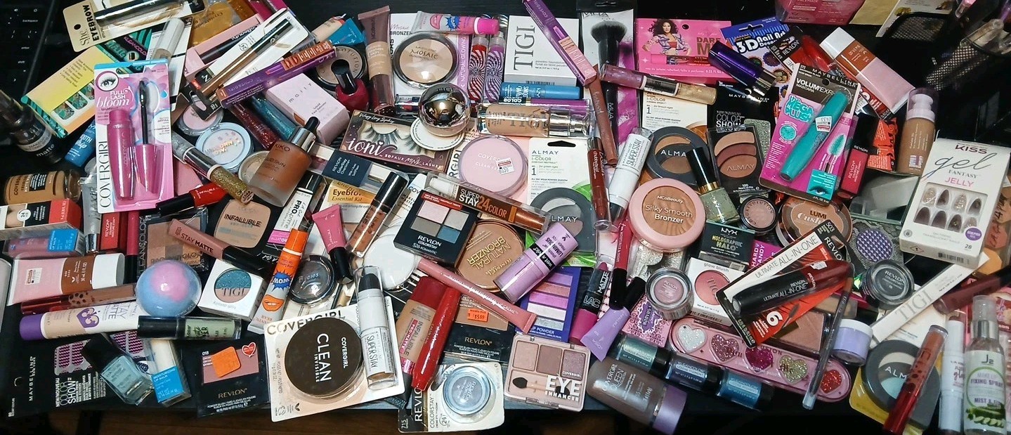50 Piece Mixed Makeup Lot: Revlon Almay Covergirl ELF NYX Loreal READ 50 Piece Mixed Makeup Lot: Revlon Almay Covergirl ELF NYX Loreal READ
