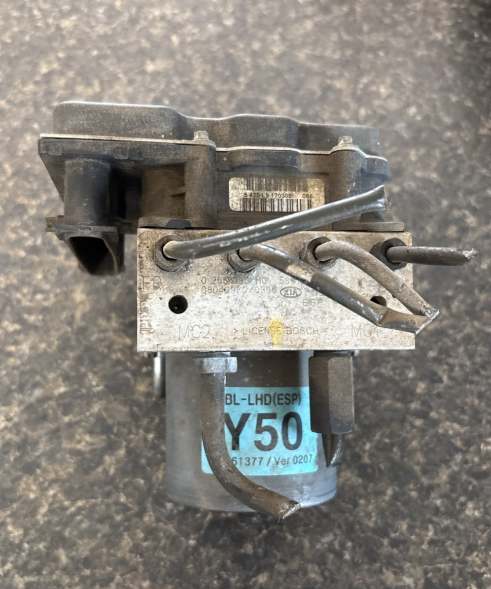 2007-2009 Kia Sorento ABS Anti-Lock Brake Pump Module Assembly 589103E500 OEM