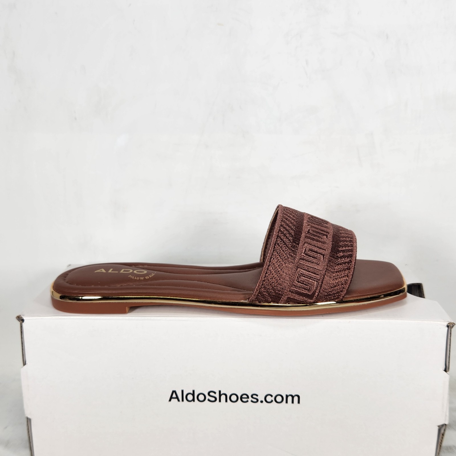6 WOM - Aldo Oceania - Dark Brown Geometric 6 WOM - Aldo Oceania - Dark Brown Geometric