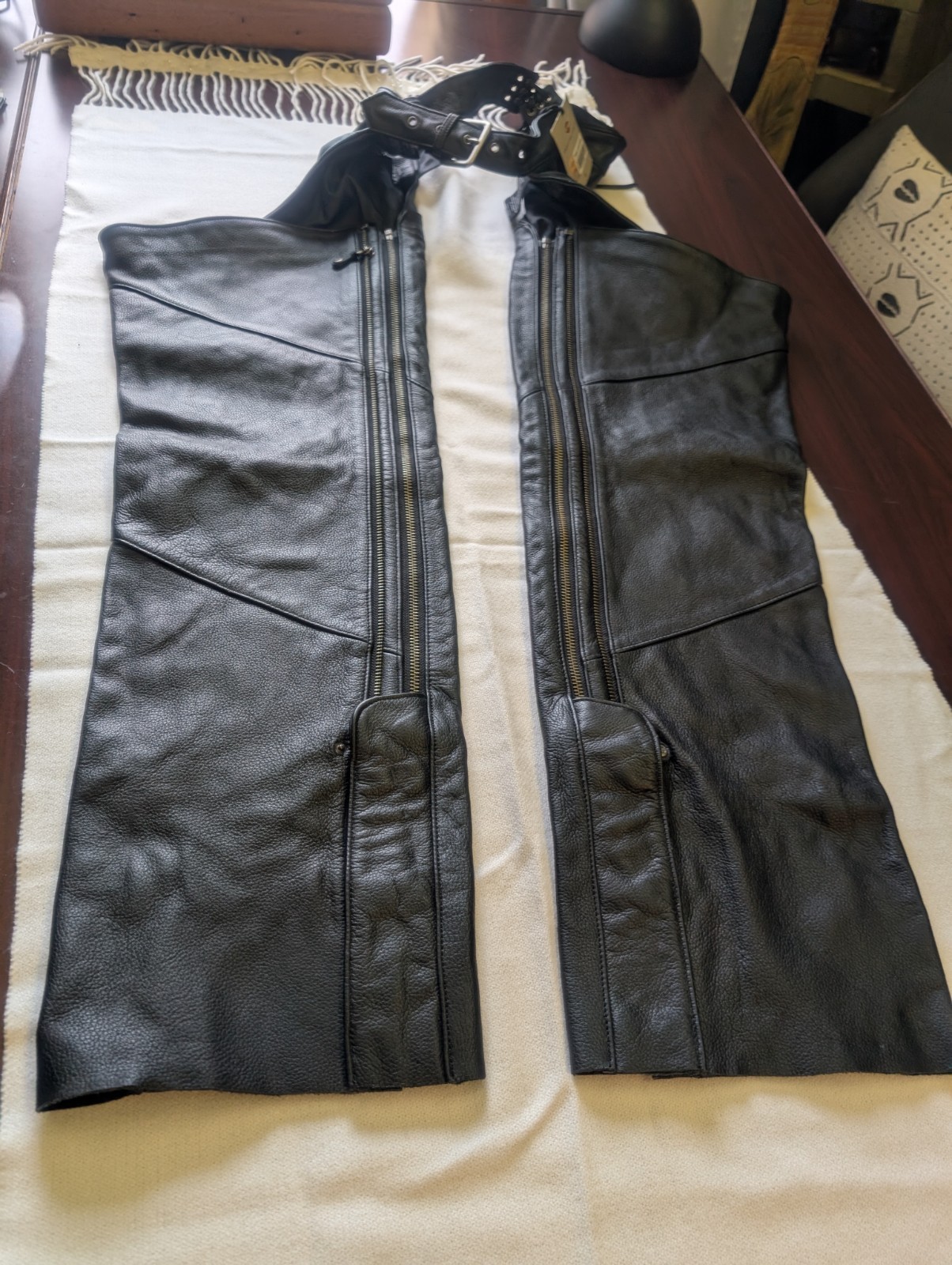 NWT Harley Davidson Deluxe Leather Chaps P/L NWT Harley Davidson Deluxe Leather Chaps P/L