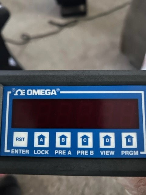 Omega digital ratemeter/totalizer Omega digital ratemeter/totalizer