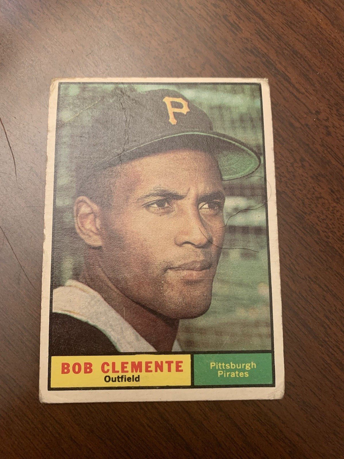1961 Topps MLB Baseball Roberto Clemente Pittsburgh Pirates Star Base Card #388 1961 Topps MLB Baseball Roberto Clemente Pittsburgh Pirates Star Base Card #388