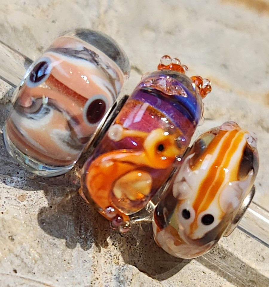 2 Trollbeads And One Designer Lampwork Sea theme Glass Beads 2 Trollbeads And One Designer Lampwork Sea theme Glass Beads