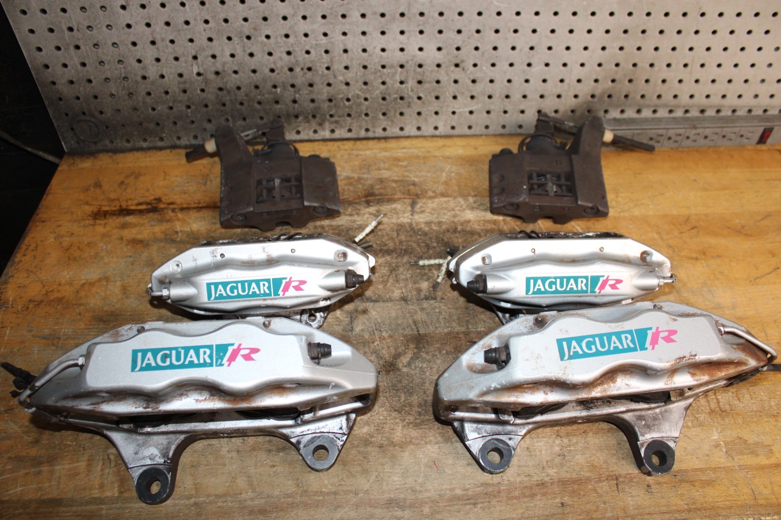 2004 JAGUAR  XJR FRONT & REAR BREMBO PARKING BRAKE CALIPERS