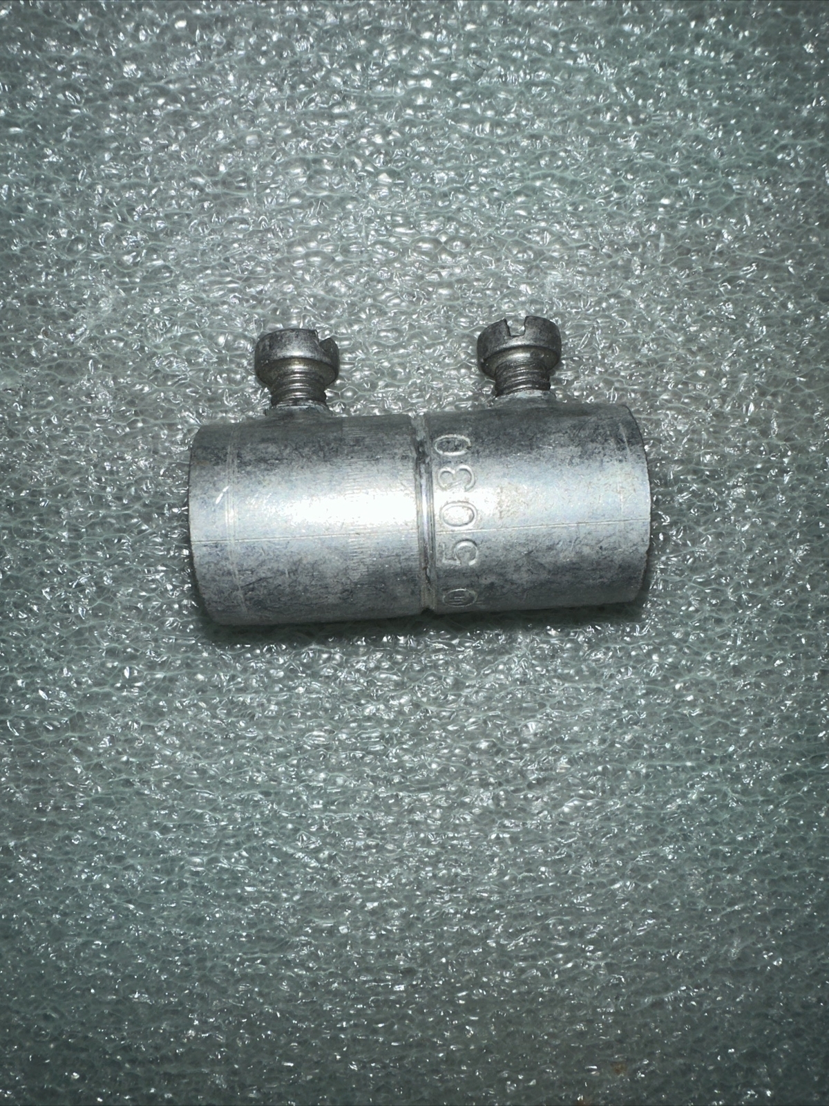 94 T&B +Other Brands EMT Coupler, New Old Stock, 1/2” 94 T&B +Other Brands EMT Coupler, New Old Stock, 1/2”