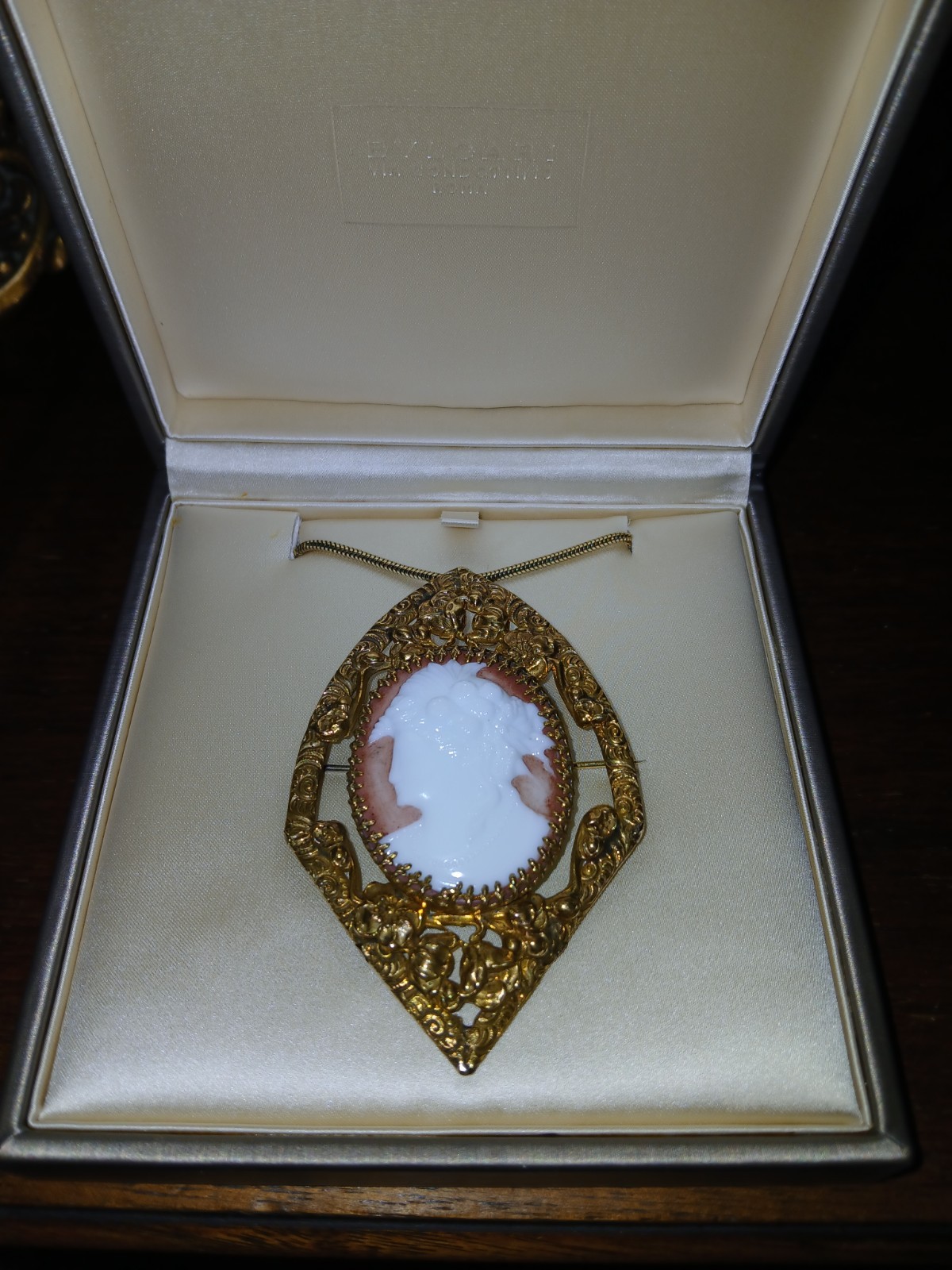 Victorian Antique Gold Filled Cameo Brooch Pendant