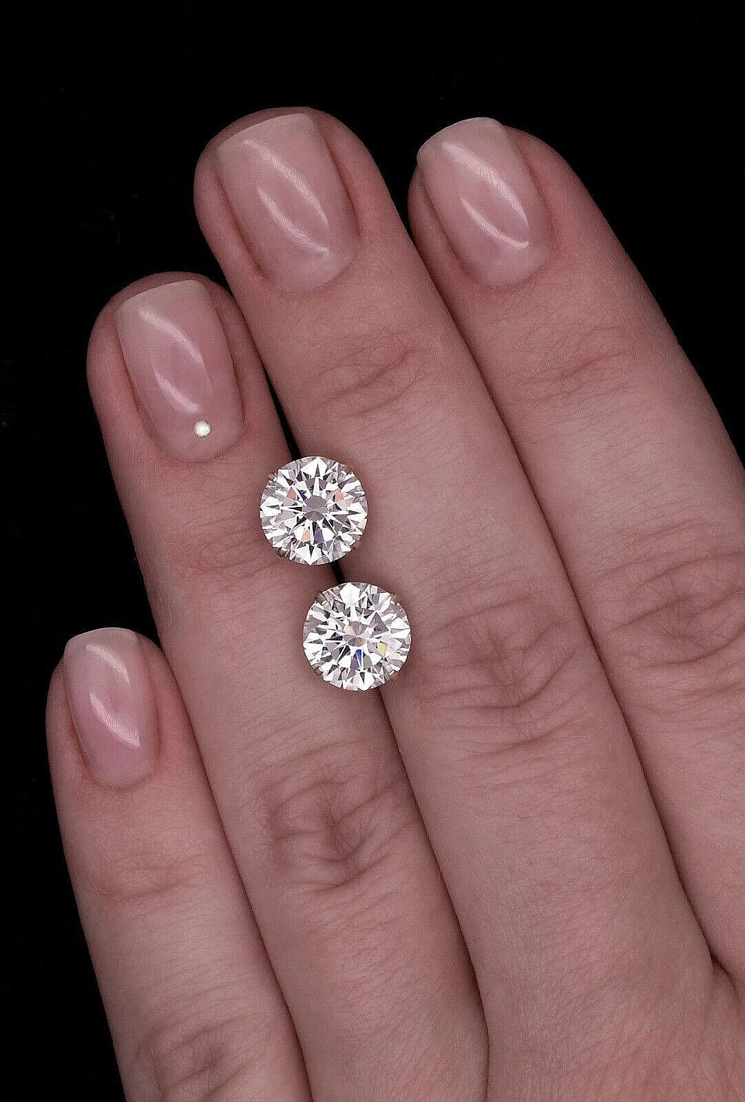 2 Ct Round Cut Natural Moissanite Stud Earrings 14k White Gold Plated 2 Ct Round Cut Natural Moissanite Stud Earrings 14k White Gold Plated